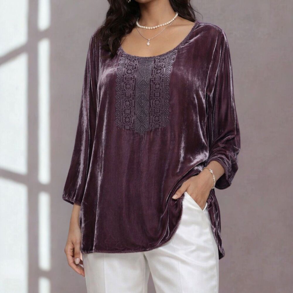 Garnett Hill Regal Embroidered Velvet Top